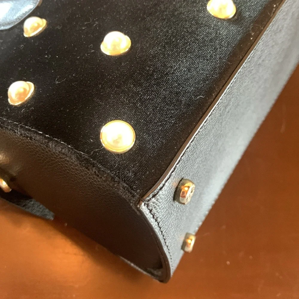 Kate Spade Mini Reilly velvet pearl bag EUC - Picture 8 of 17